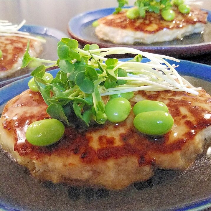 鶏ももひき肉で作る豆腐あんかけハンバーグ